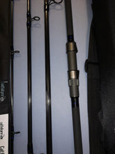 Load image into Gallery viewer, Catfish Pro Catfish Traveller Rod