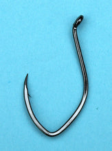 Load image into Gallery viewer, Maruto Eagle Wave Hook Size 4 to Size 2/0 (Barbless)